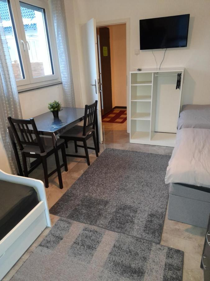 Berlin - Schoenefeld Gruene Wohnung المظهر الخارجي الصورة